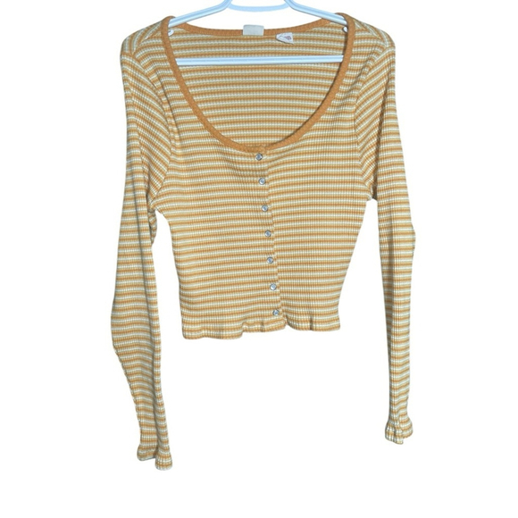 Levi’s XL Crop Top Long Sleeve Ribbed Yellow Spring Frill Button Stripe Stretchy - Picture 1 of 11
